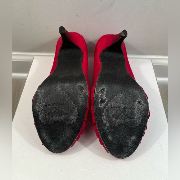 Xappeal Women Size 6.5/37 Red Suede Bow Peep Tow 3 Inch Heels - Picture 4 of 4